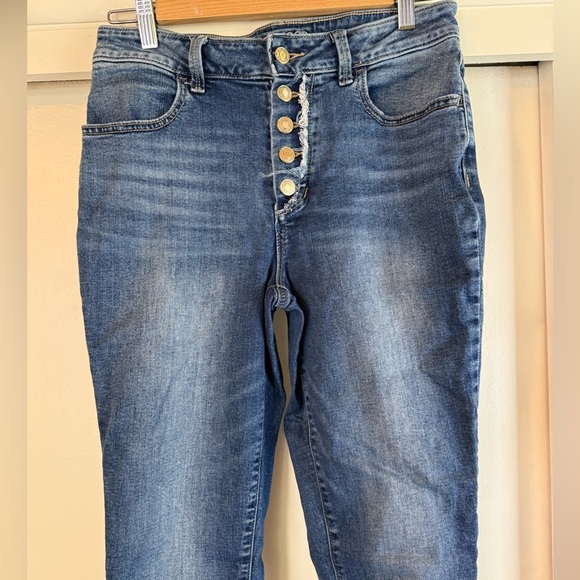 Maurices High Rise Button Fly Skinny Jeans - Picture 5 of 8